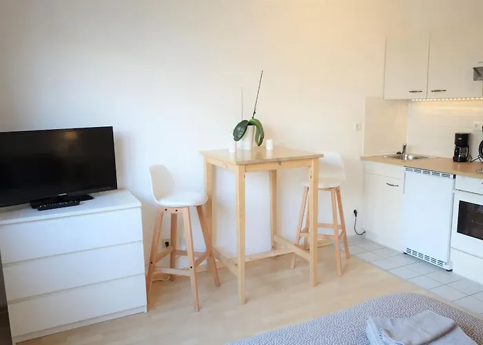 شقة In Neustadt Balcony And Parking *
