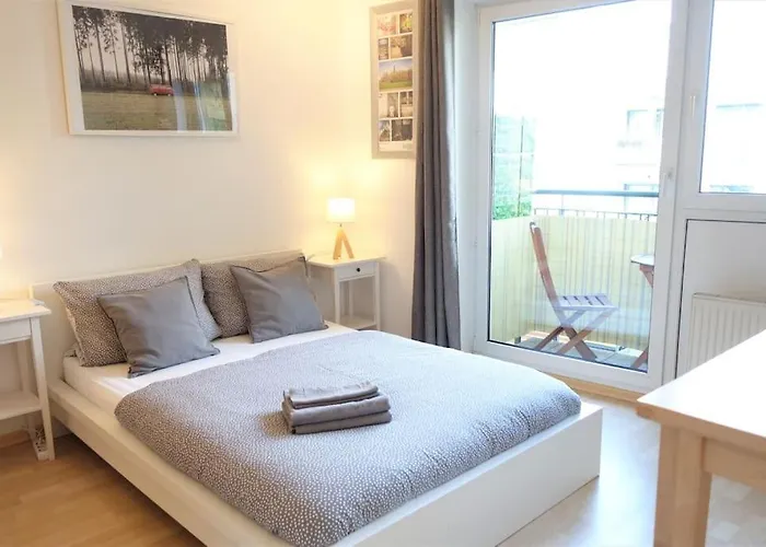 In Neustadt Balcony And Parking Drezda