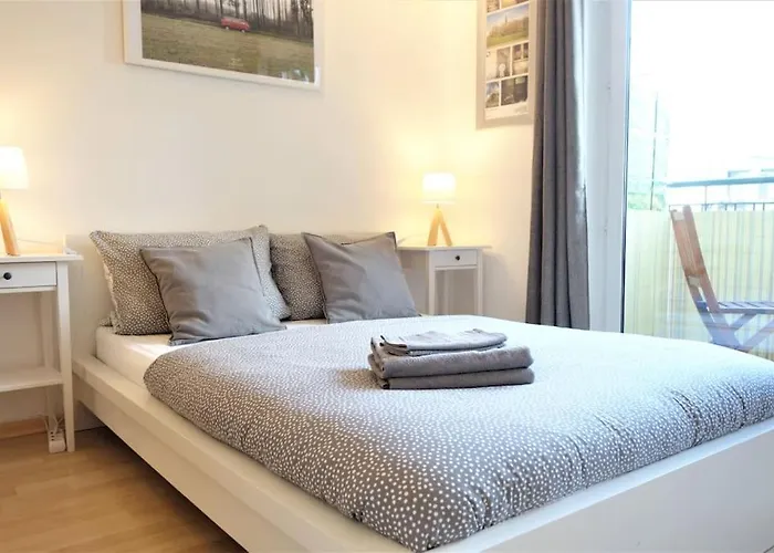 In Neustadt Balcony And Parking *